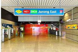 Blk 102 Jurong East Ville (Jurong East), HDB 3 Rooms #505315821